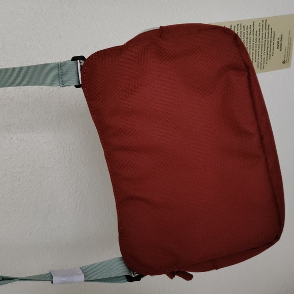 NWT Kavu Delray Beach Cool Aqua crossbody bag - Picture 7 of 13